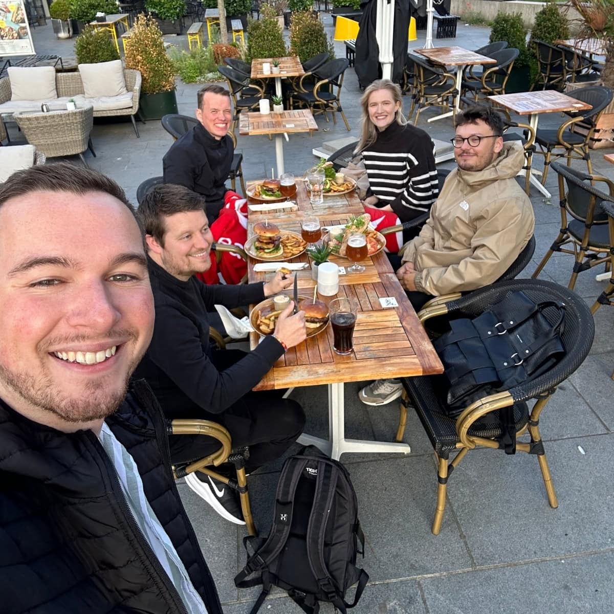 Om os 21 2023 - Hygge ude af kontoret